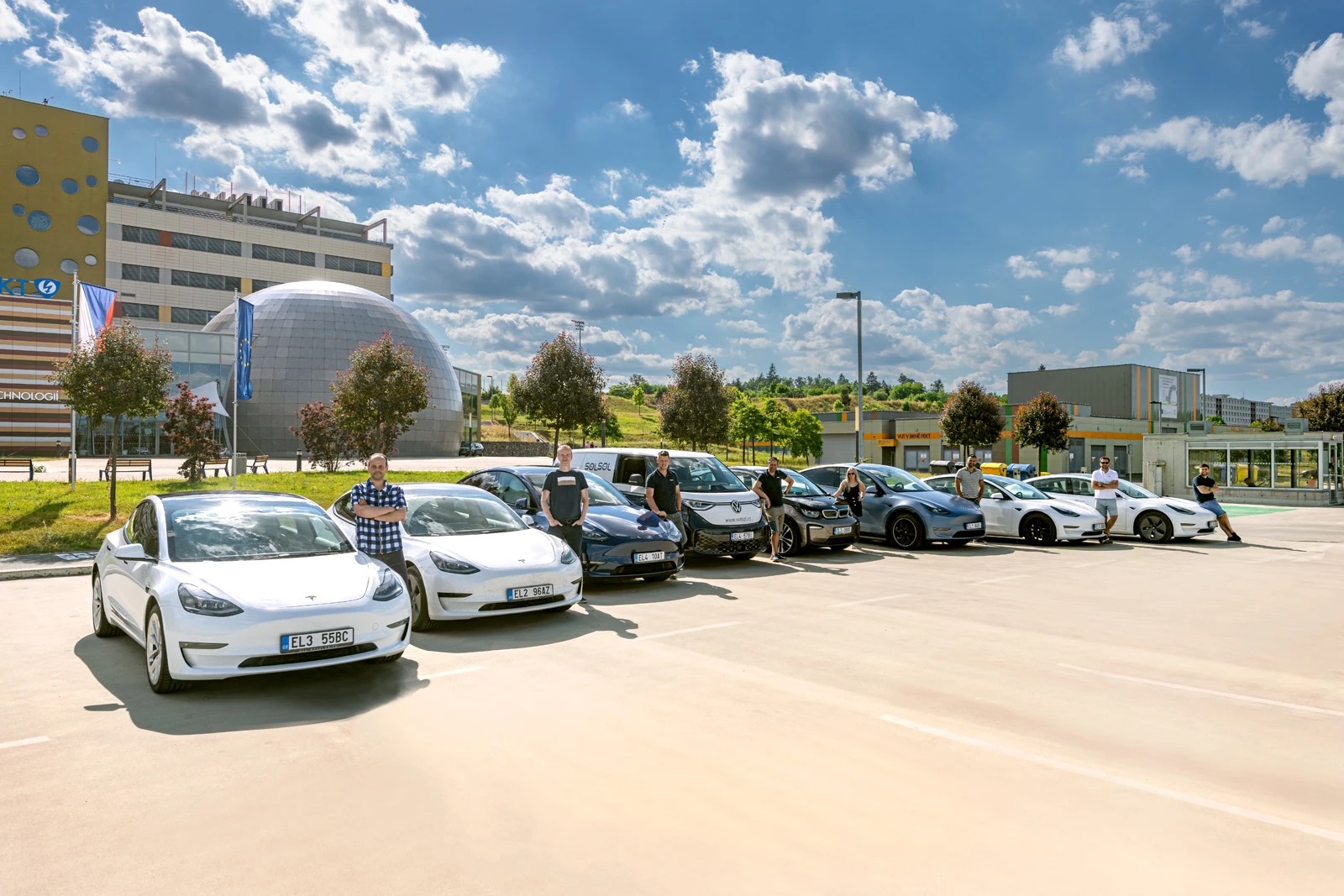 22" Sencor SLE 22F46DM4 HELLO KITTY-2